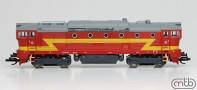 [Lokomotivy] → [Motorov] → [T478.3 „Brejlovec”] → TT753-308: dieselov lokomotiva erven se lutmi blesky, ed stecha