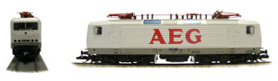 [Lokomotivy] → [Elektrick] → [BR 143] → 500602: bl se stbrnou stechou a rmem ″AEG″